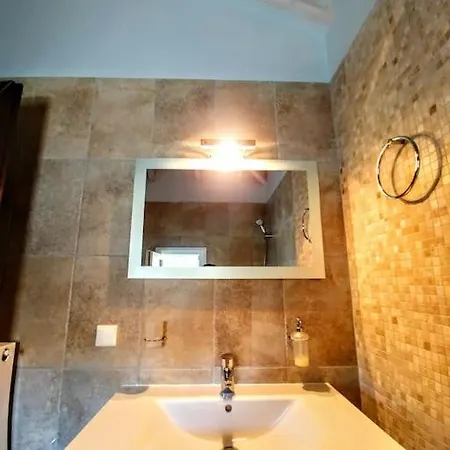 *orizontas*/5' From Town-sea/mountain View *