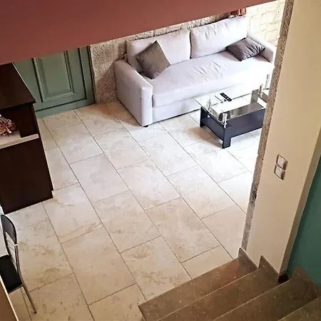 *orizontas*/5' From Town-sea/mountain View *